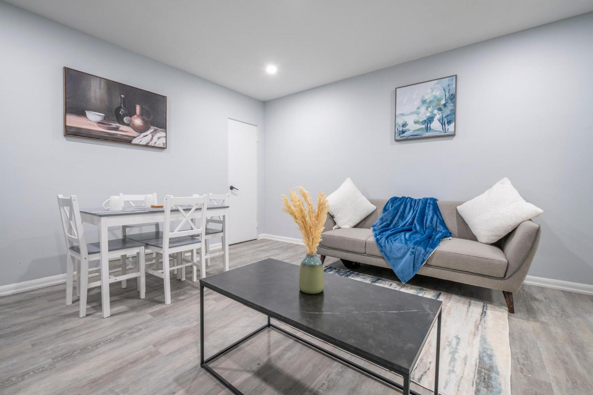 Centre Street Upper 2Bedsuite 4408 卡加利 外观 照片